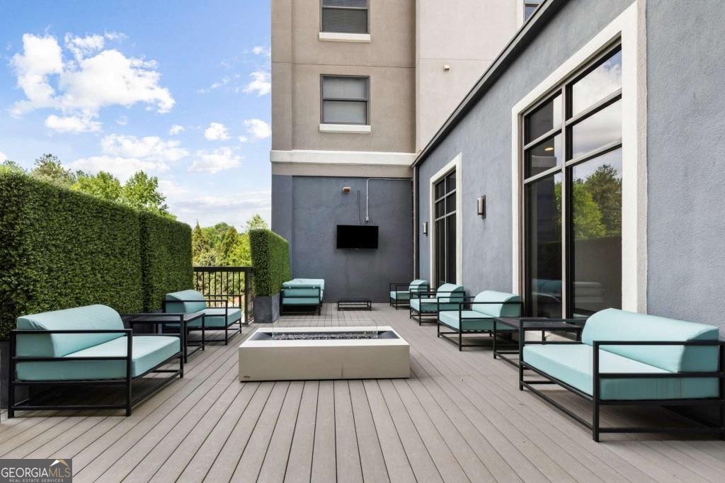 795 Hammond Drive Sandy Springs - 10