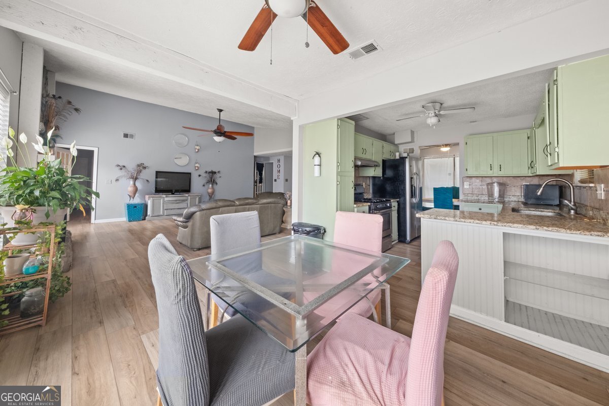5016 Comanche Court Lilburn - 3