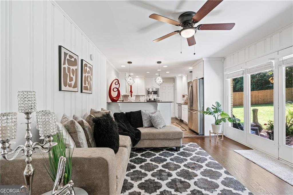 1151 BROMLEY Avondale - 10