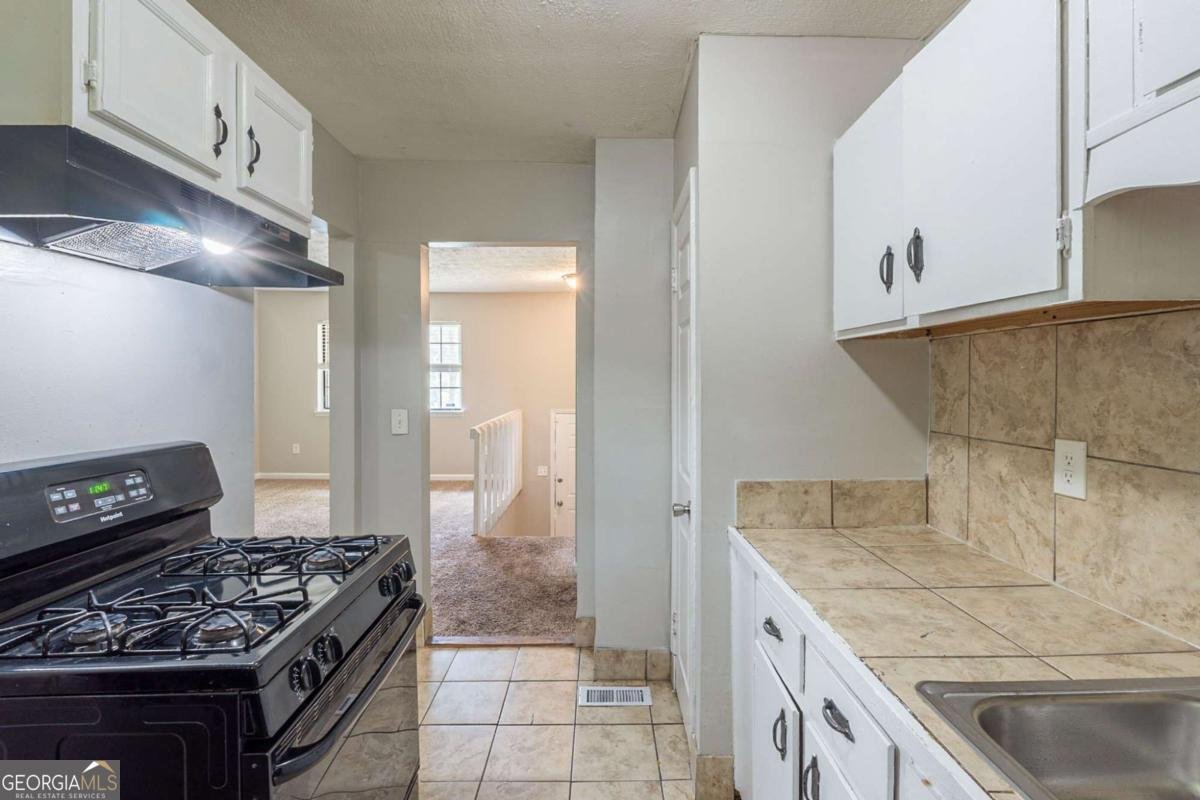 2242 Cherokee Valley Circle Lithonia - 11