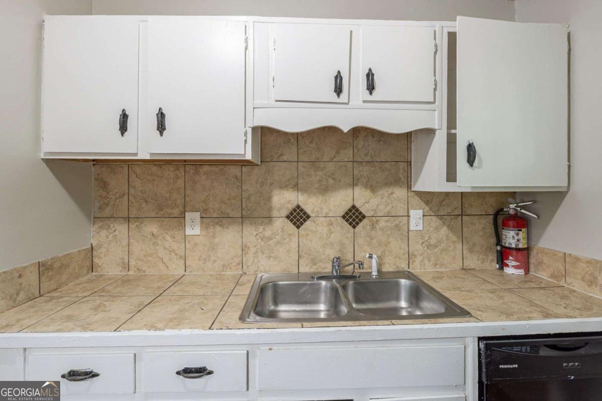 2242 Cherokee Valley Circle Lithonia - 12