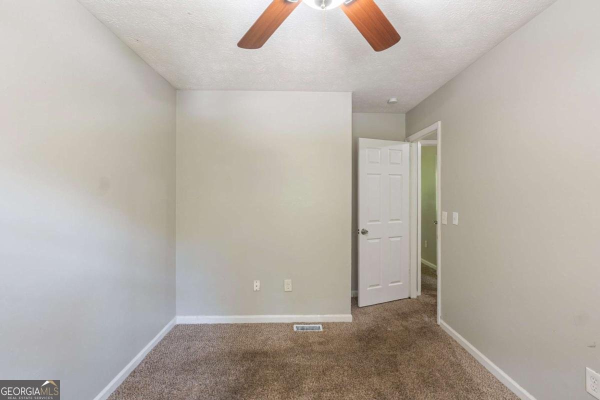2242 Cherokee Valley Circle Lithonia - 16