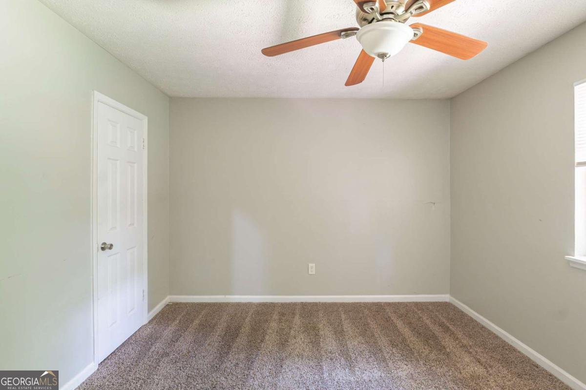2242 Cherokee Valley Circle Lithonia - 17