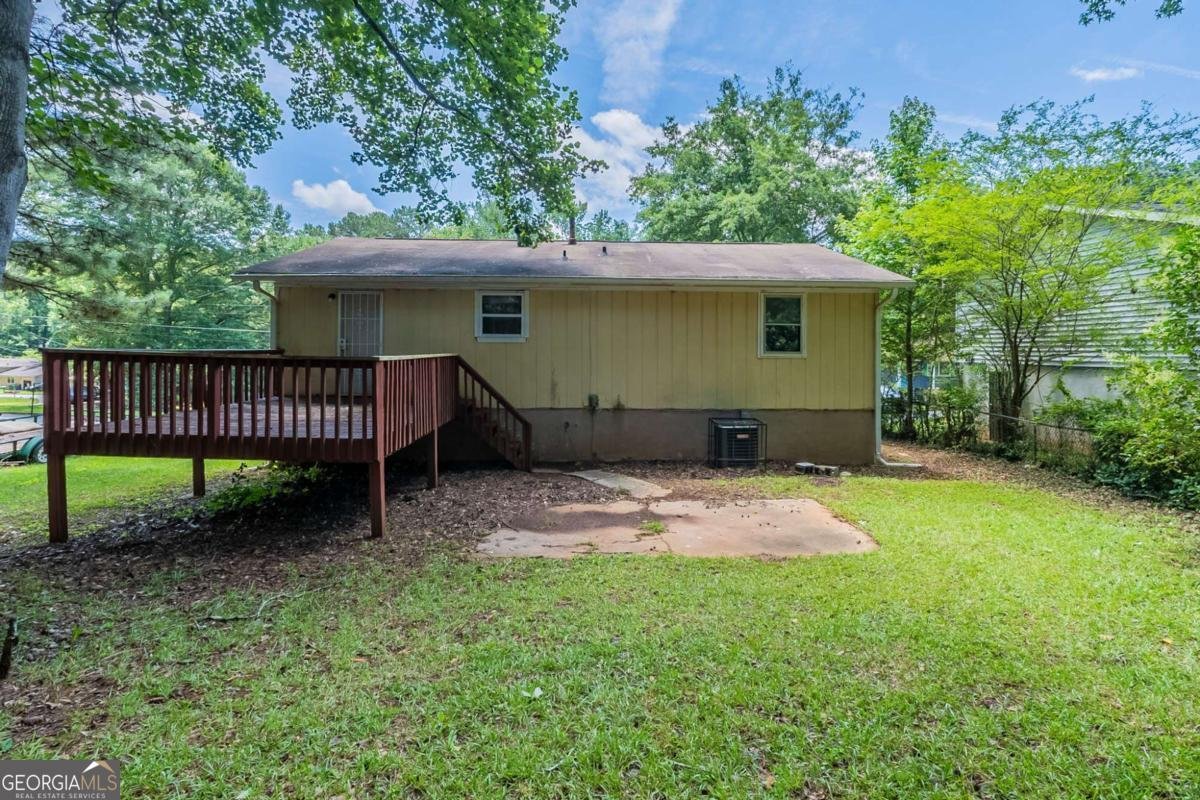 2242 Cherokee Valley Circle Lithonia - 32