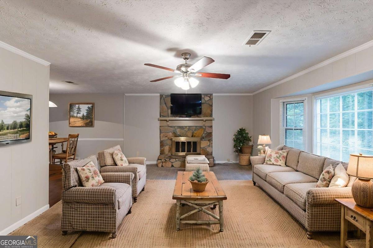 2047 Cliffton Terrace Snellville - 2