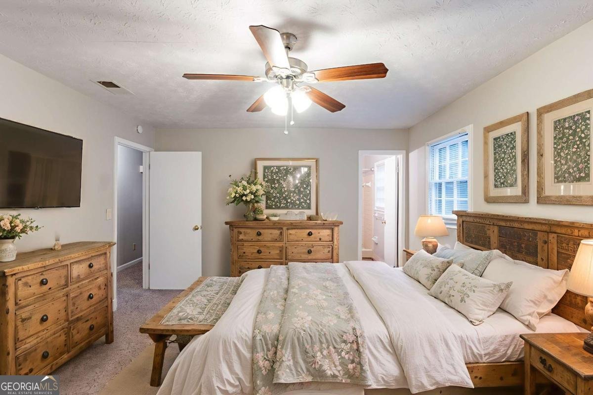2047 Cliffton Terrace Snellville - 4