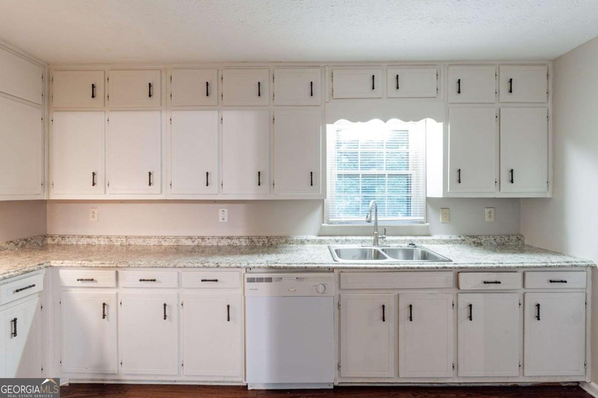 2047 Cliffton Terrace Snellville - 9