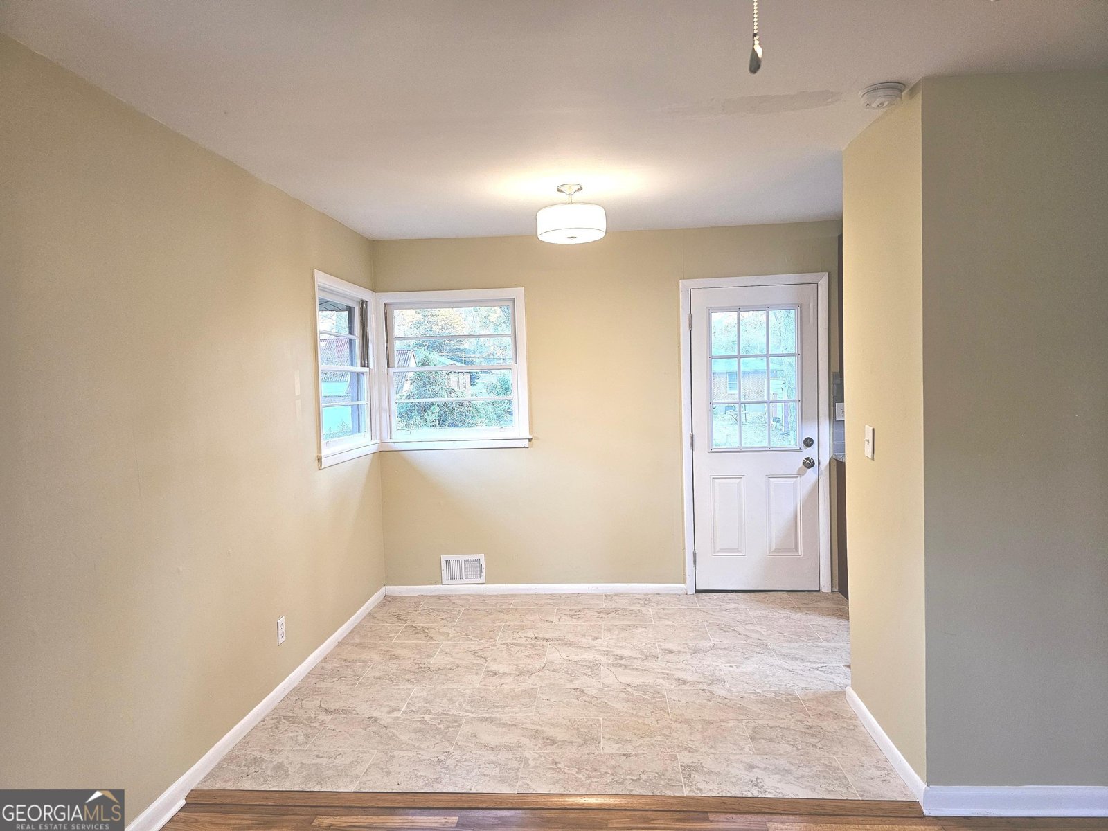 655 Shellnut Drive Forest Park - 3