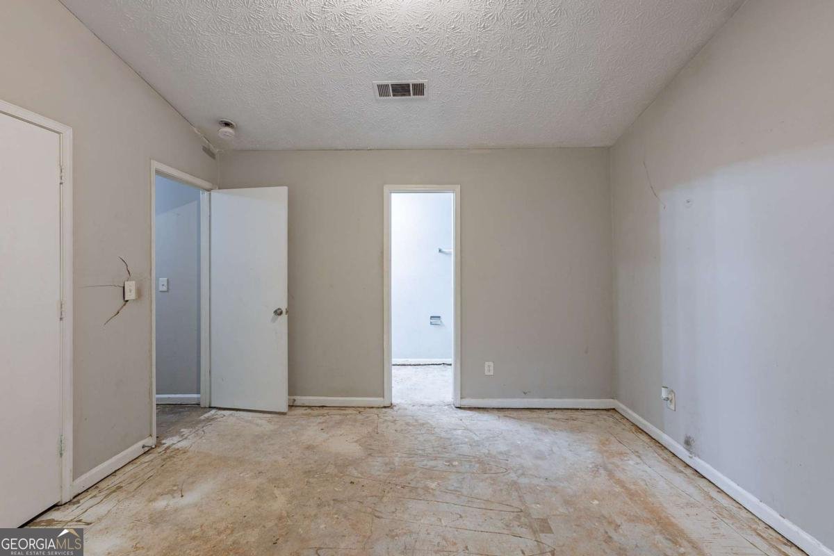 5856 Rock Road Union City - 11