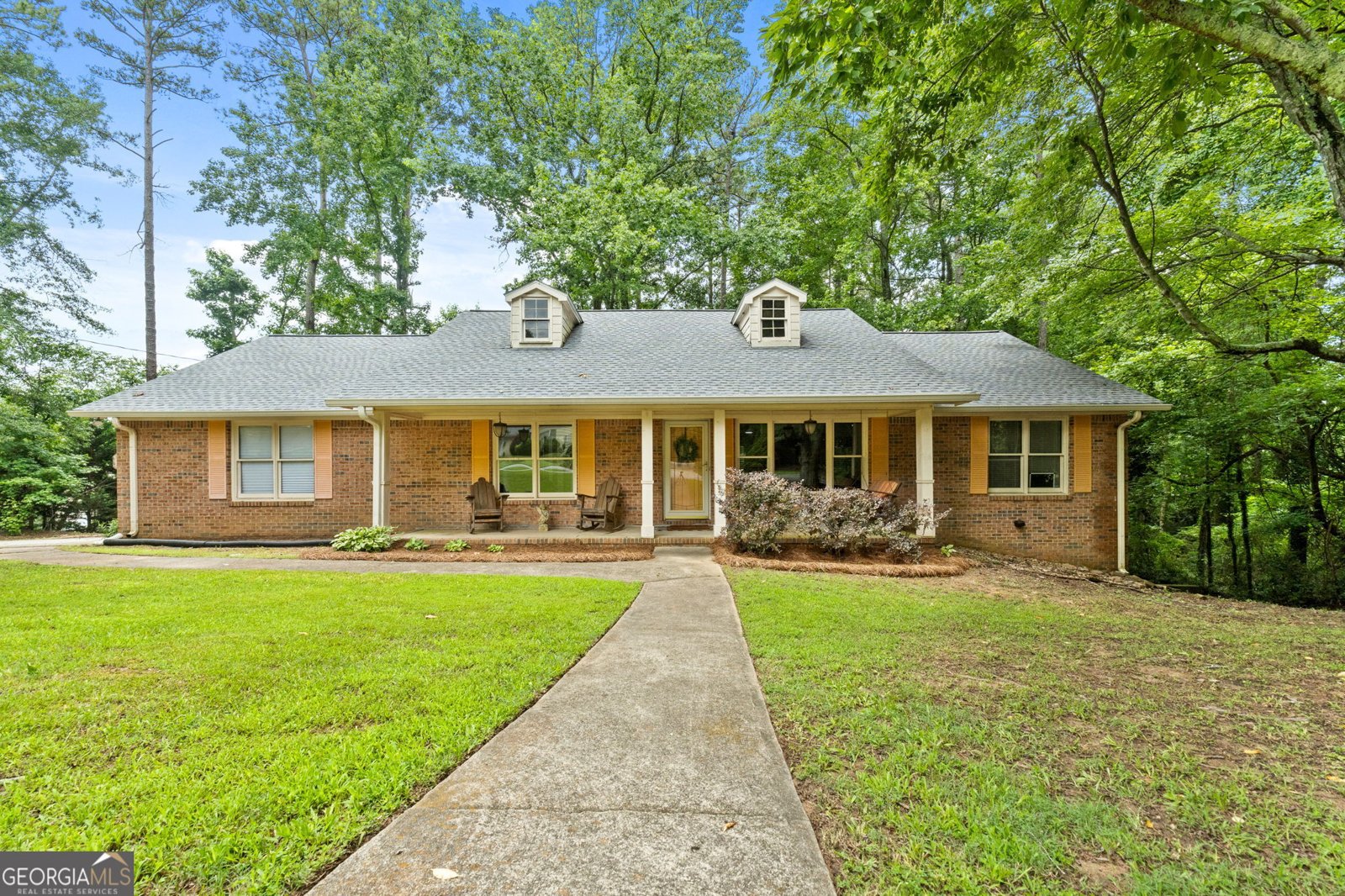 1290 Shadowlawn Drive Conyers - 1