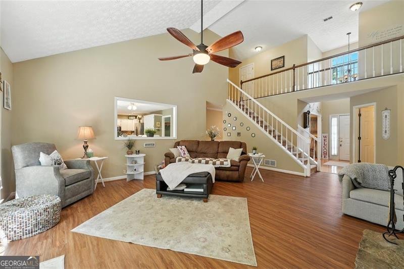 912 SPRING Woodstock - 4