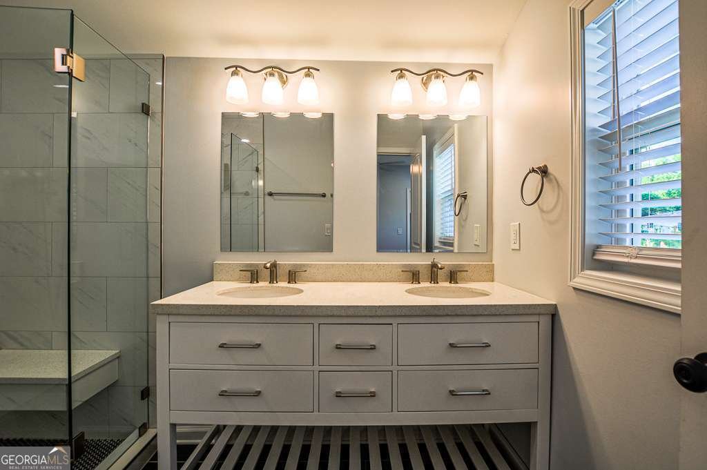 5445 Eva Mamie Lane Stone Mountain - 20