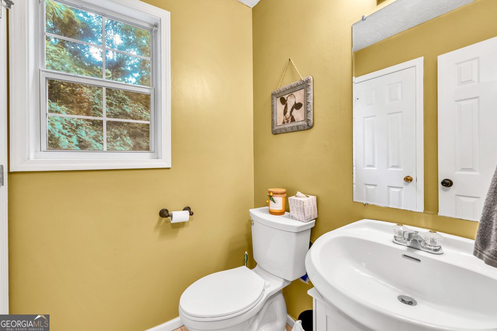 724 Westbury Drive Bethlehem - 17
