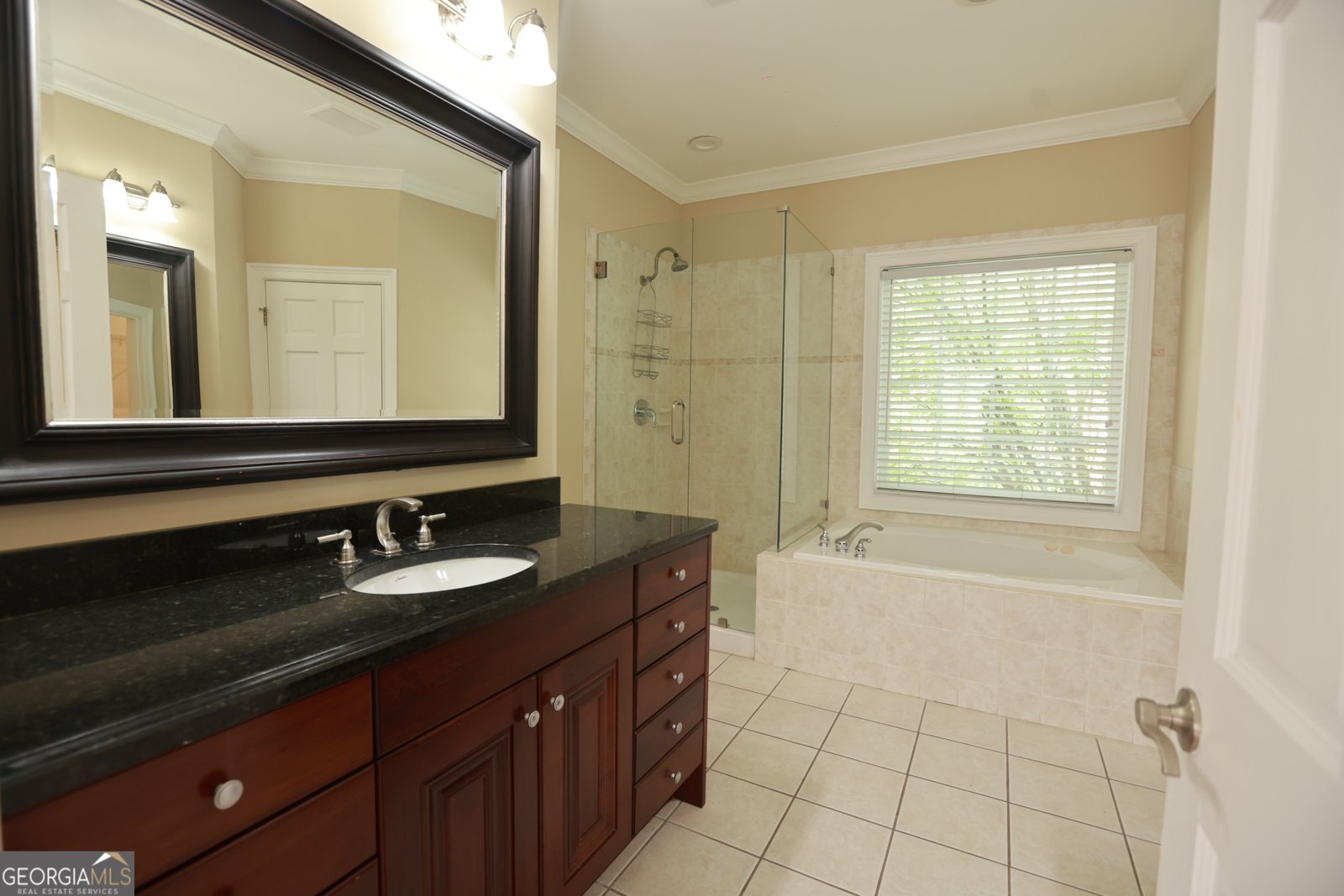 3541 Roswell Road Atlanta - 26