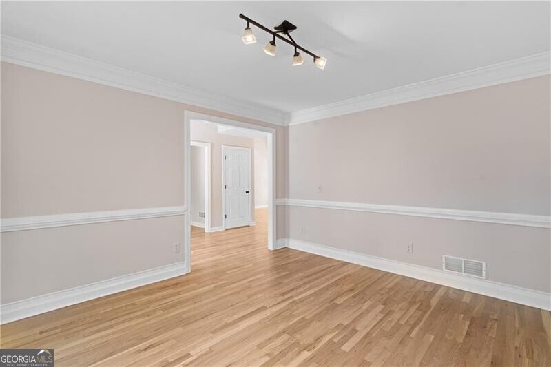 77 Skyland Drive Roswell - 11