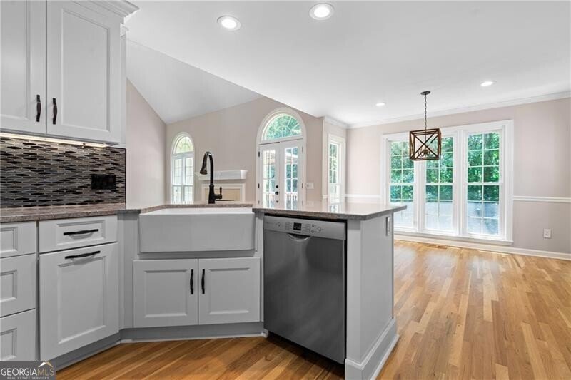 77 Skyland Drive Roswell - 2