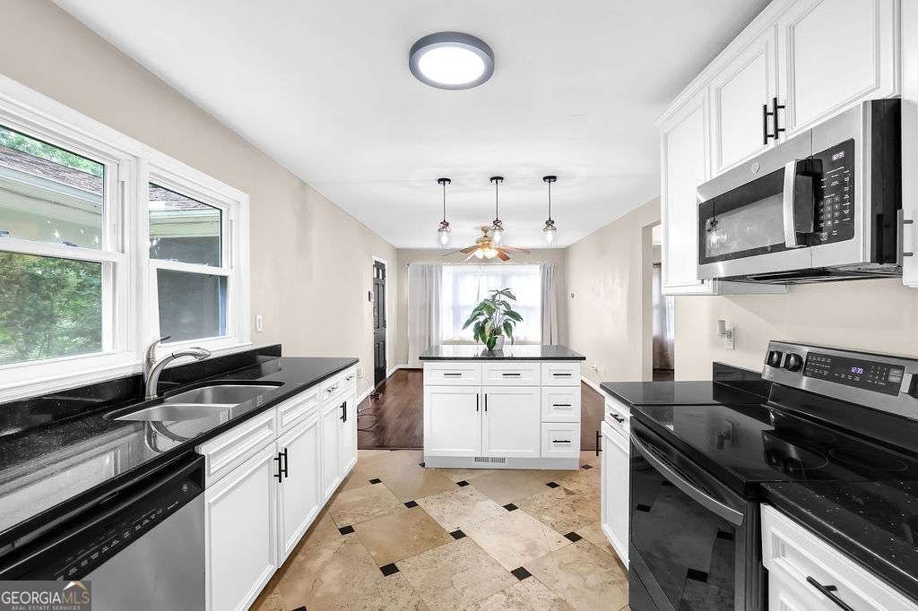 91 Tatum Street Marietta - 9