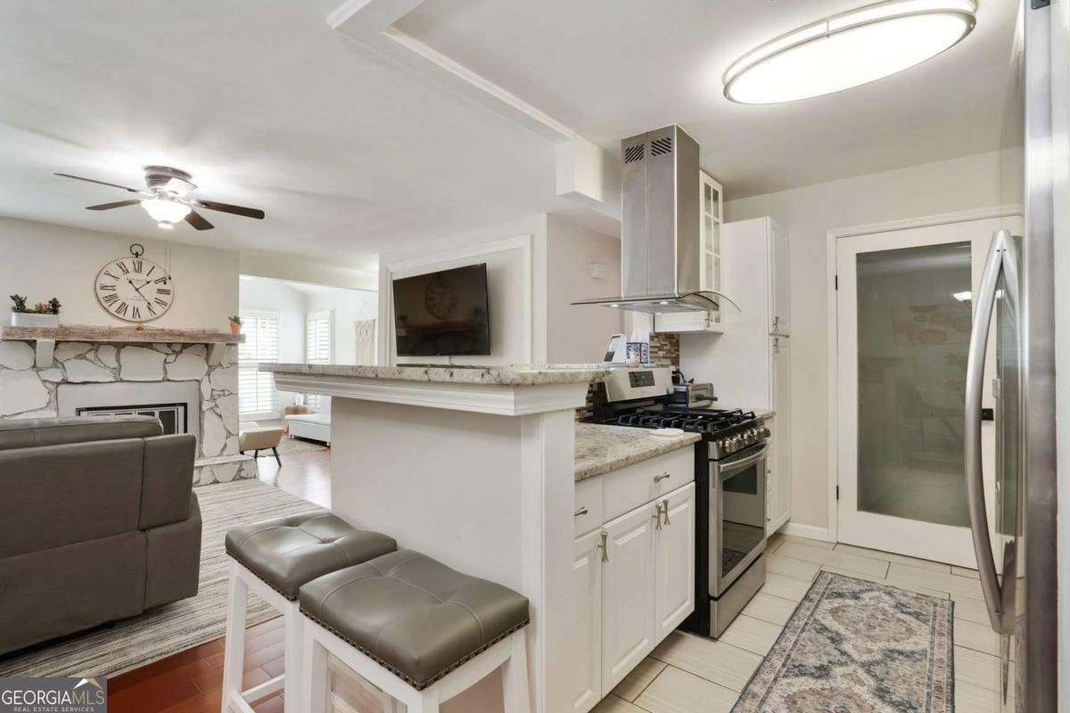 3210 Lake Pointe Circle Roswell - 11