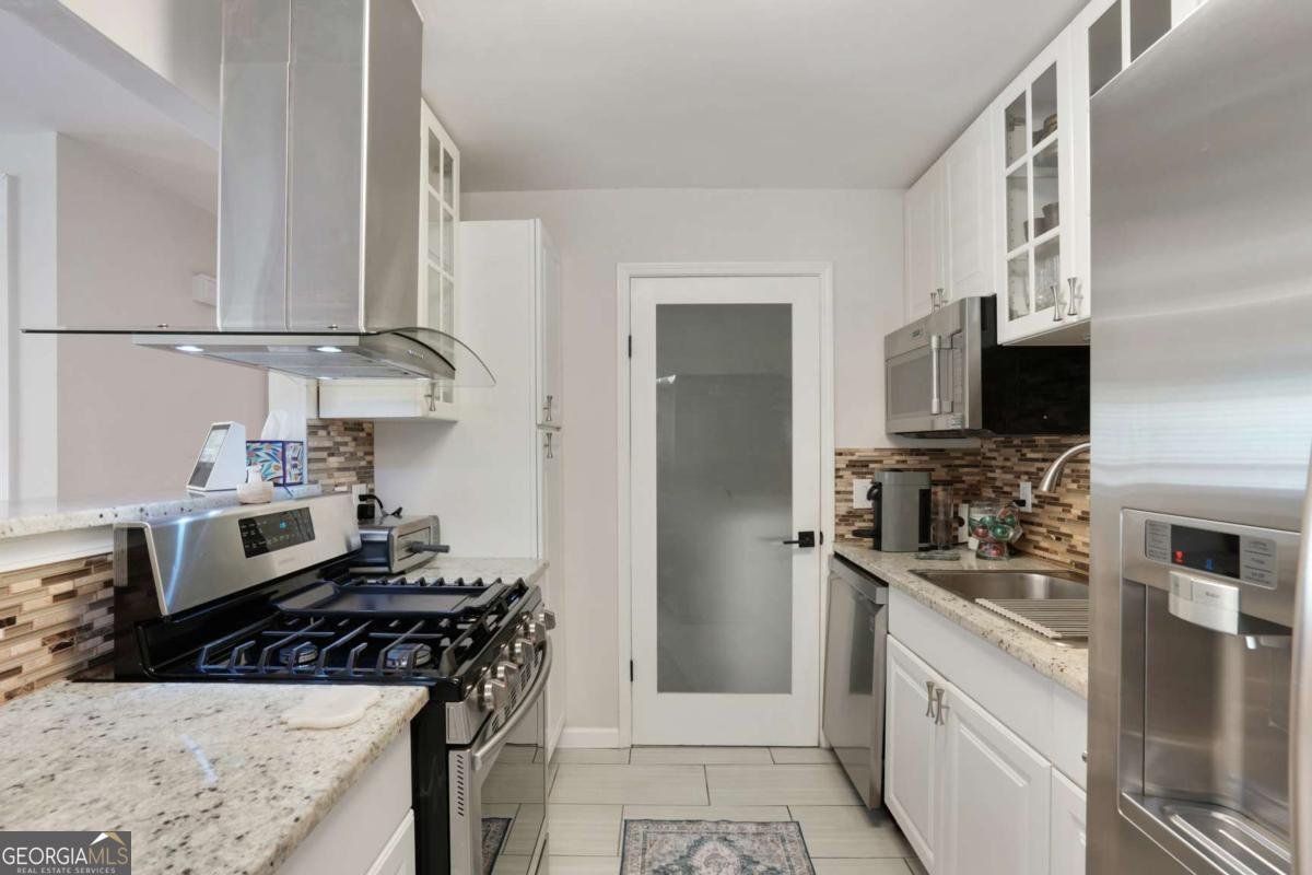 3210 Lake Pointe Circle Roswell - 12