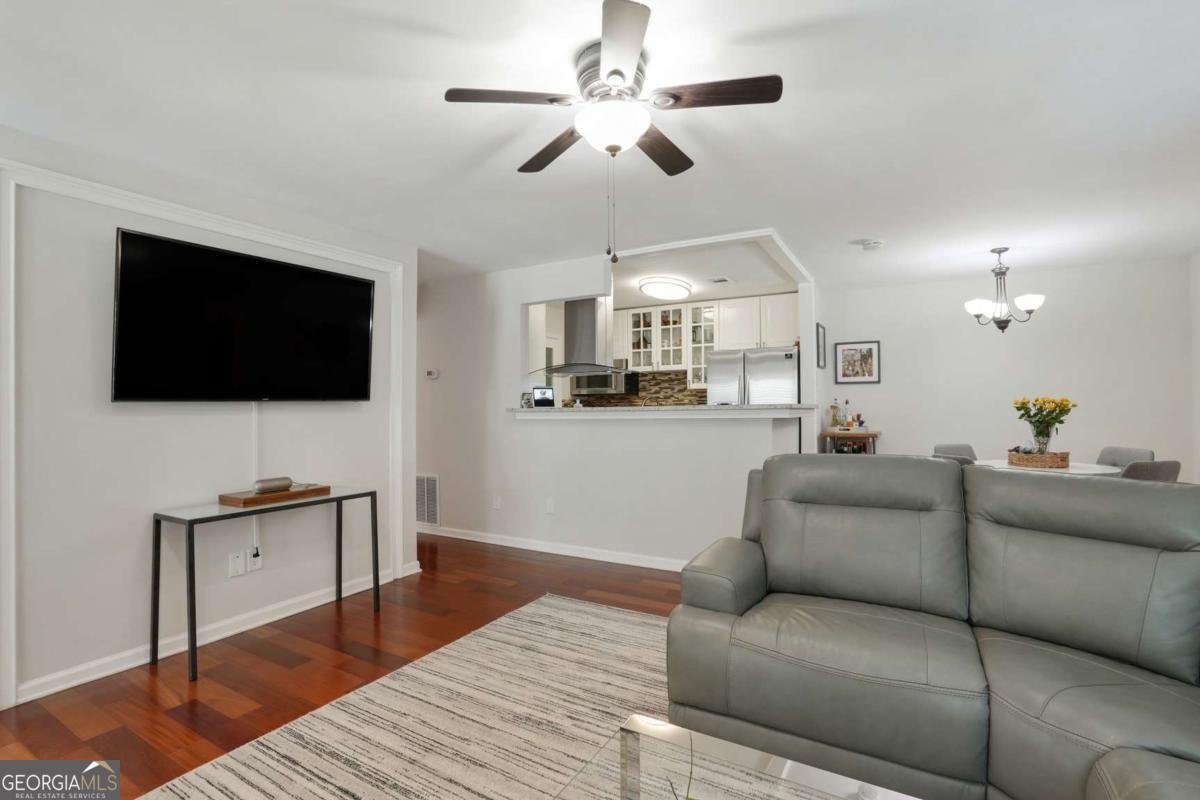 3210 Lake Pointe Circle Roswell - 14