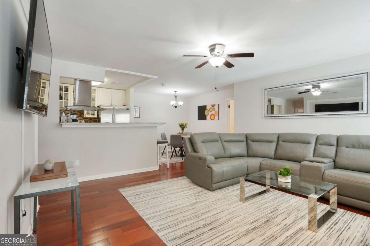 3210 Lake Pointe Circle Roswell - 3