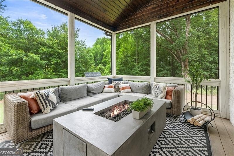 16660 Quayside Drive Milton - 4