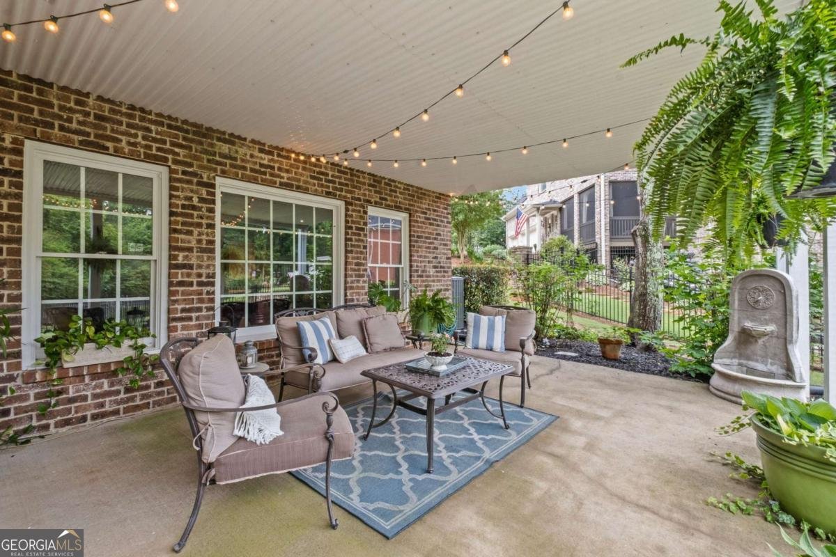 7615 Laurel Oak Drive Suwanee - 23