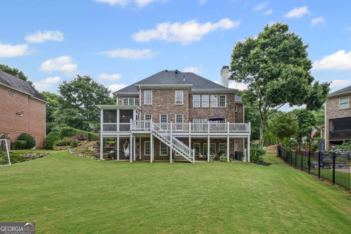 7615 Laurel Oak Drive Suwanee - 27