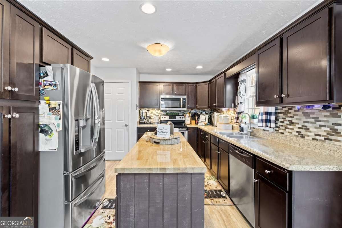 916 Marshall Fuller Road Dallas - 24