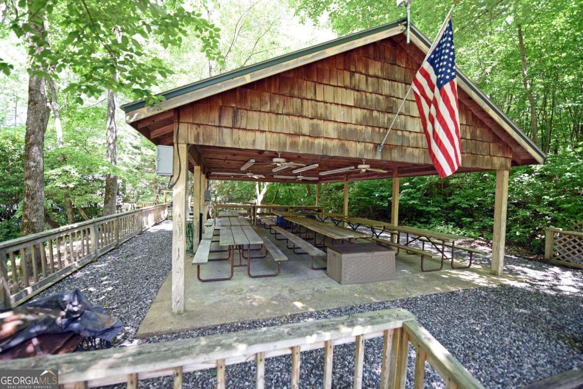 185 Choestoe Valley Circle Blairsville - 37