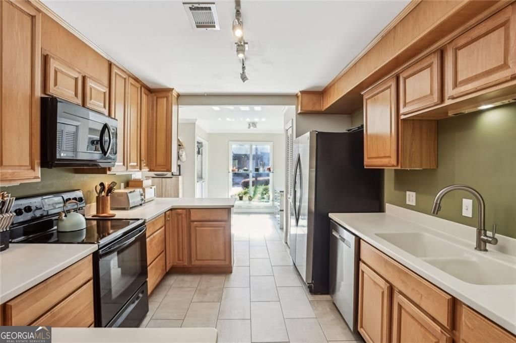 3268 Clairmont North Road Atlanta - 20