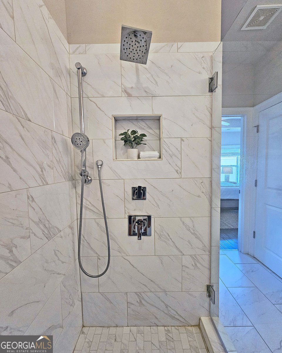 4107 Township Parkway Sandy Springs - 29