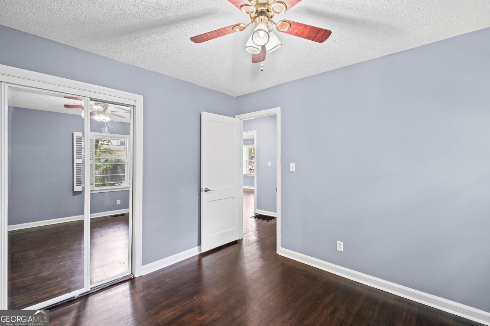 881 McLinden Avenue Smyrna - 20