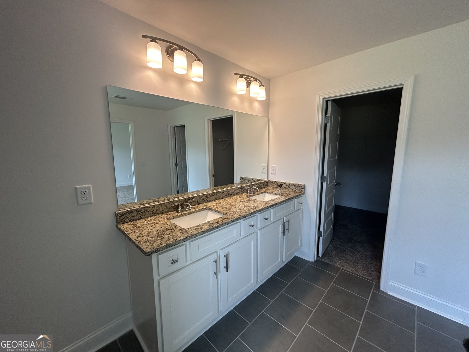 3849 Billabong Trail Gainesville - 3