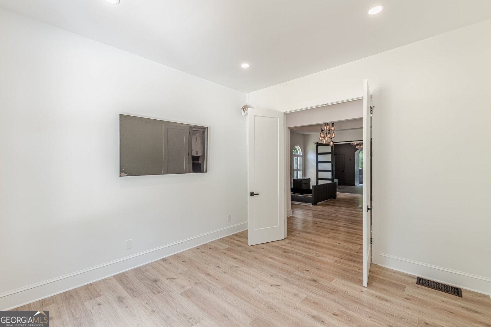 6394 Wood Valley Road Douglasville - 27