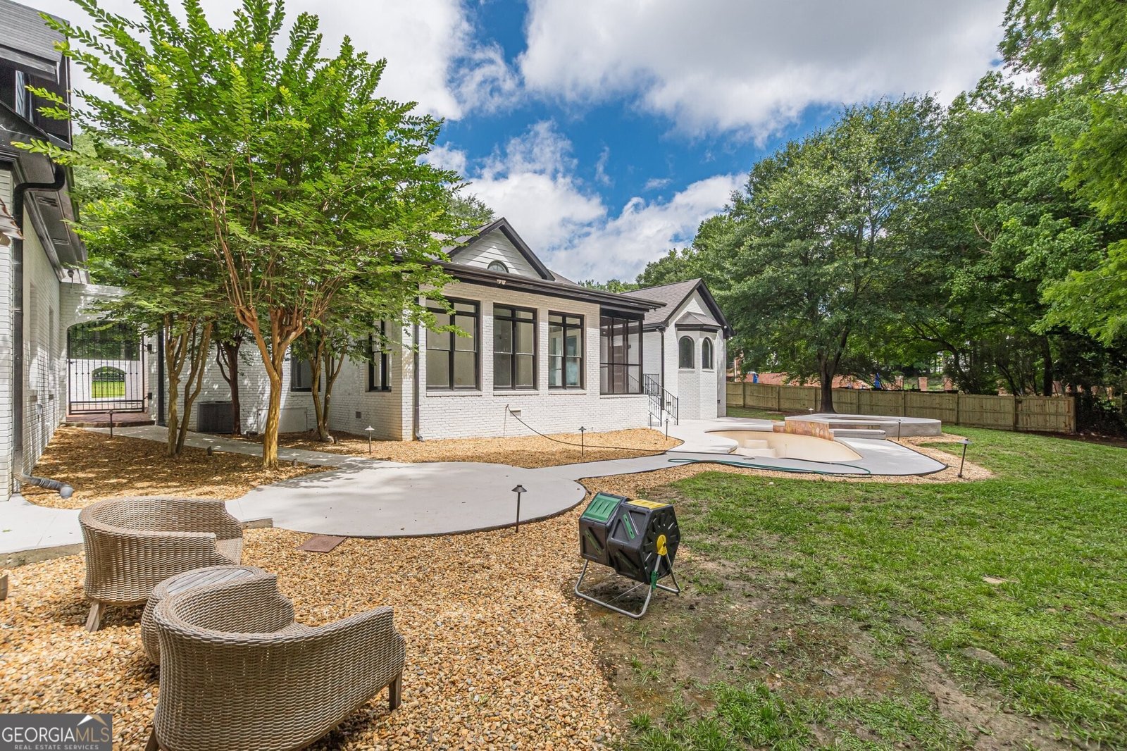 6394 Wood Valley Road Douglasville - 40