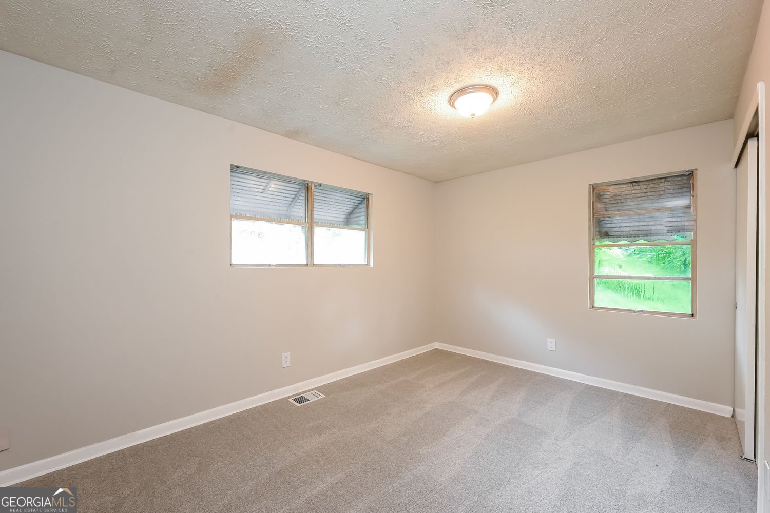 1079 Stonewall Drive Southeast Atlanta - 11