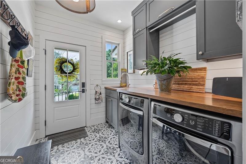 1635 Broadwell Oaks Drive Drive Alpharetta - 27