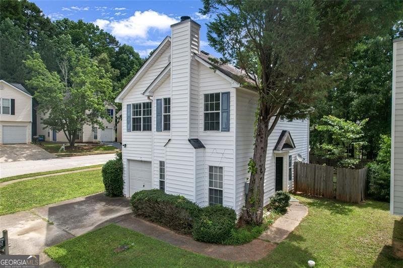 800 Tradd Court Stone Mountain - 3