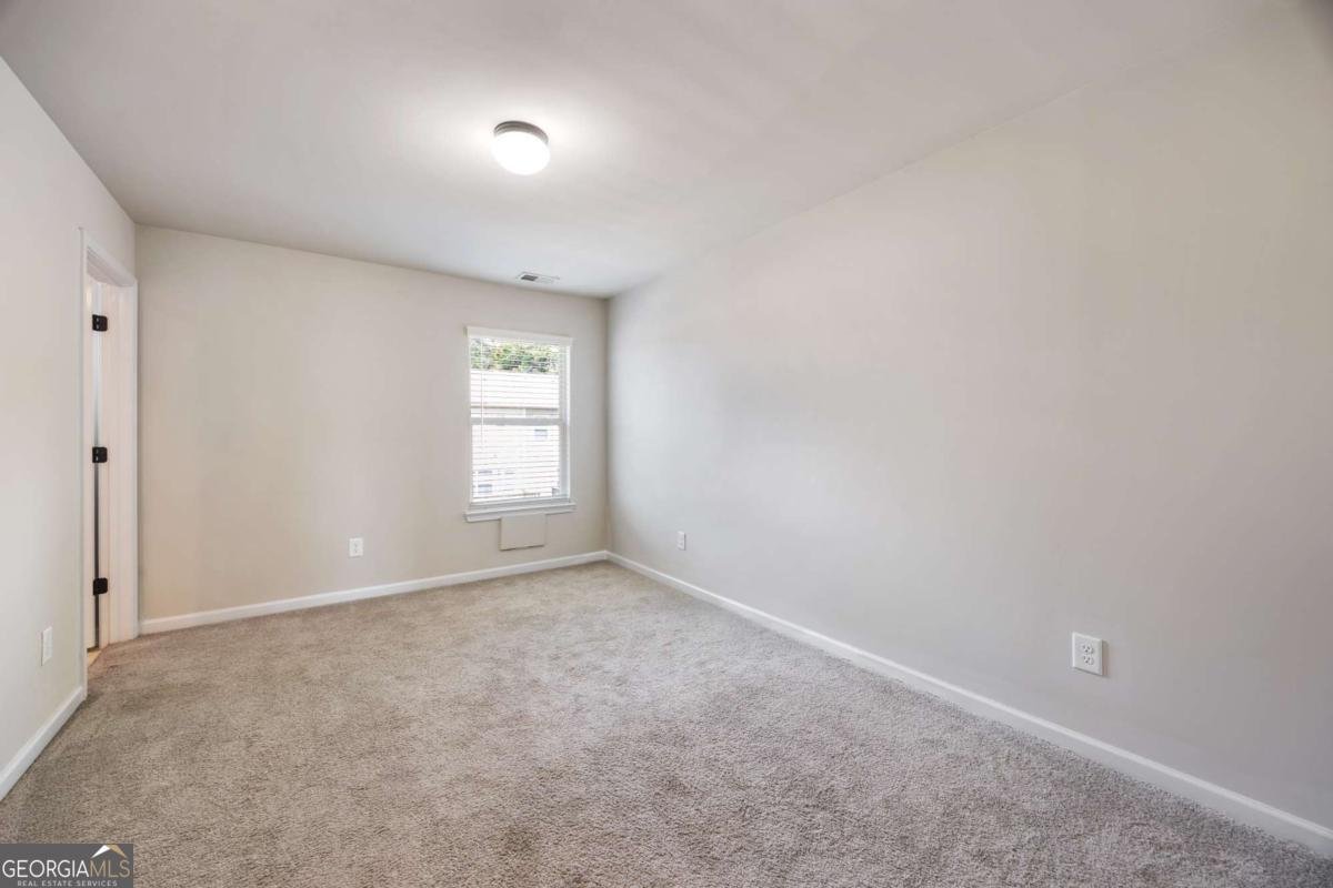1005 Bayrose Circle East Point - 19