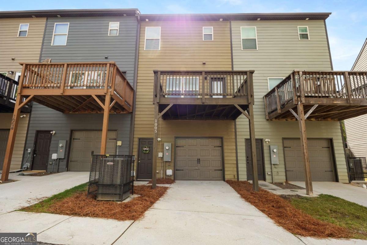 1005 Bayrose Circle East Point - 26