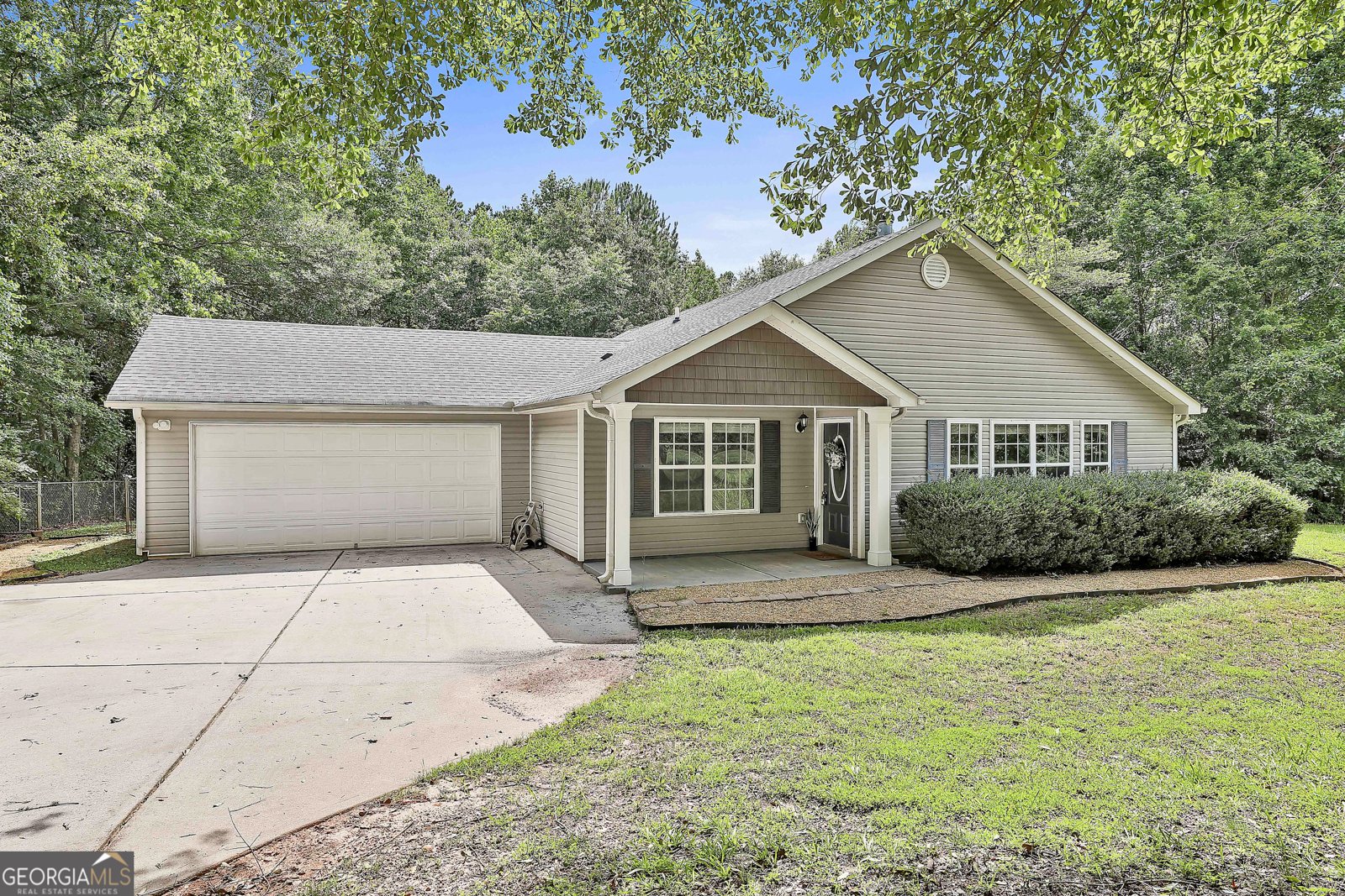 2551 Luther Bailey Road Senoia - 1