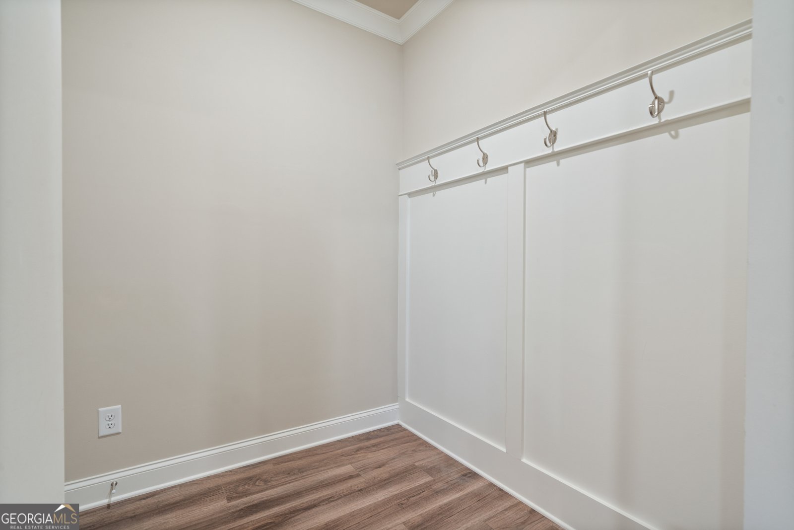 4636 Silver Oak Drive Gainesville - 23