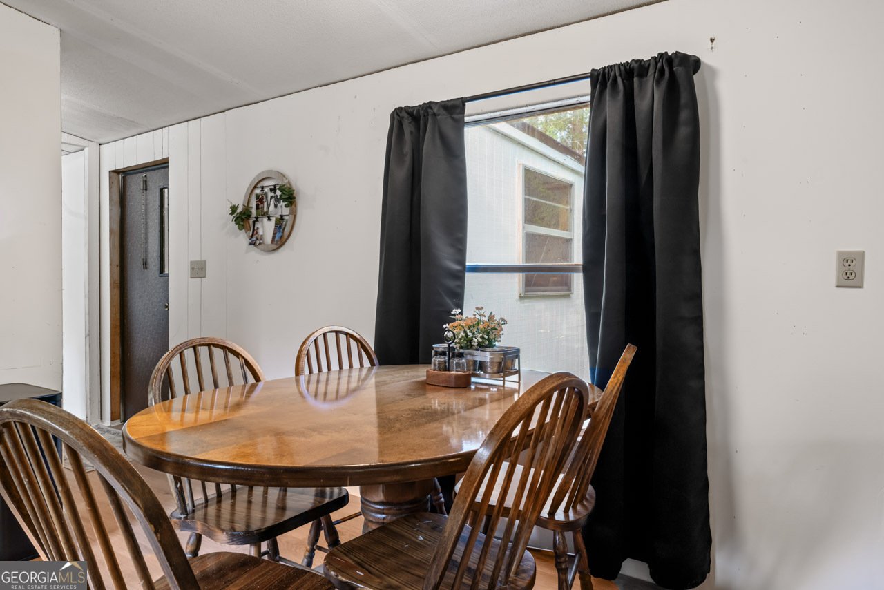 4249 ELLIS RD. Griffin - 18