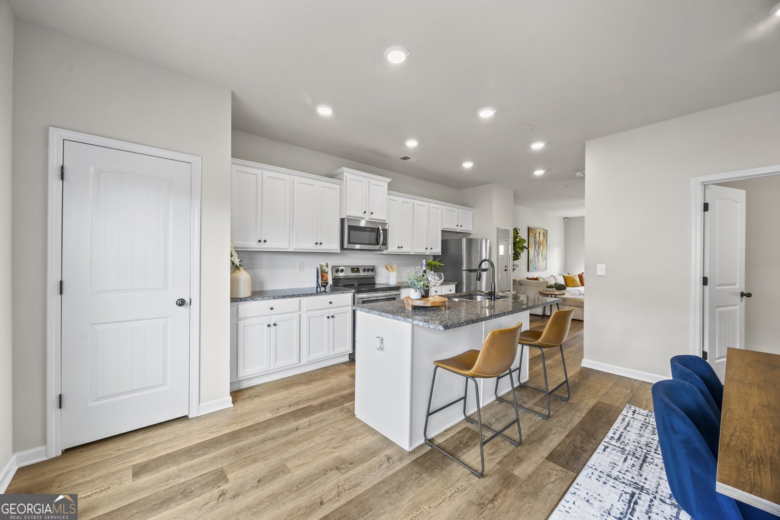 1004 Bayrose Circle East Point - 8