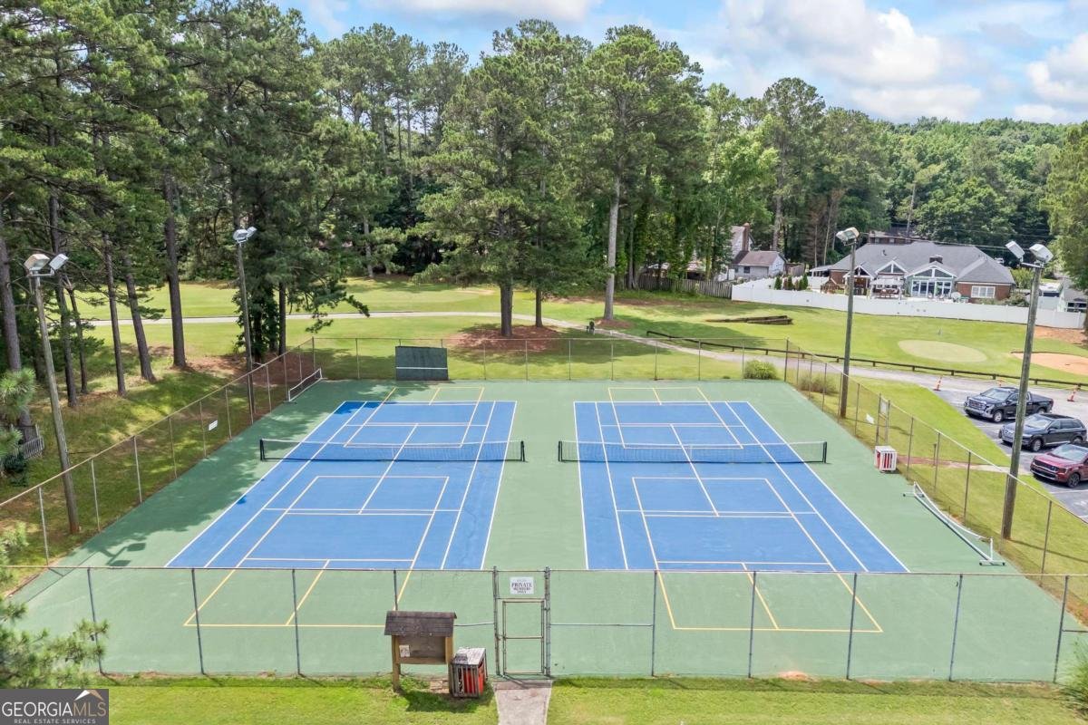 705 Clubhouse Drive Conyers - 33