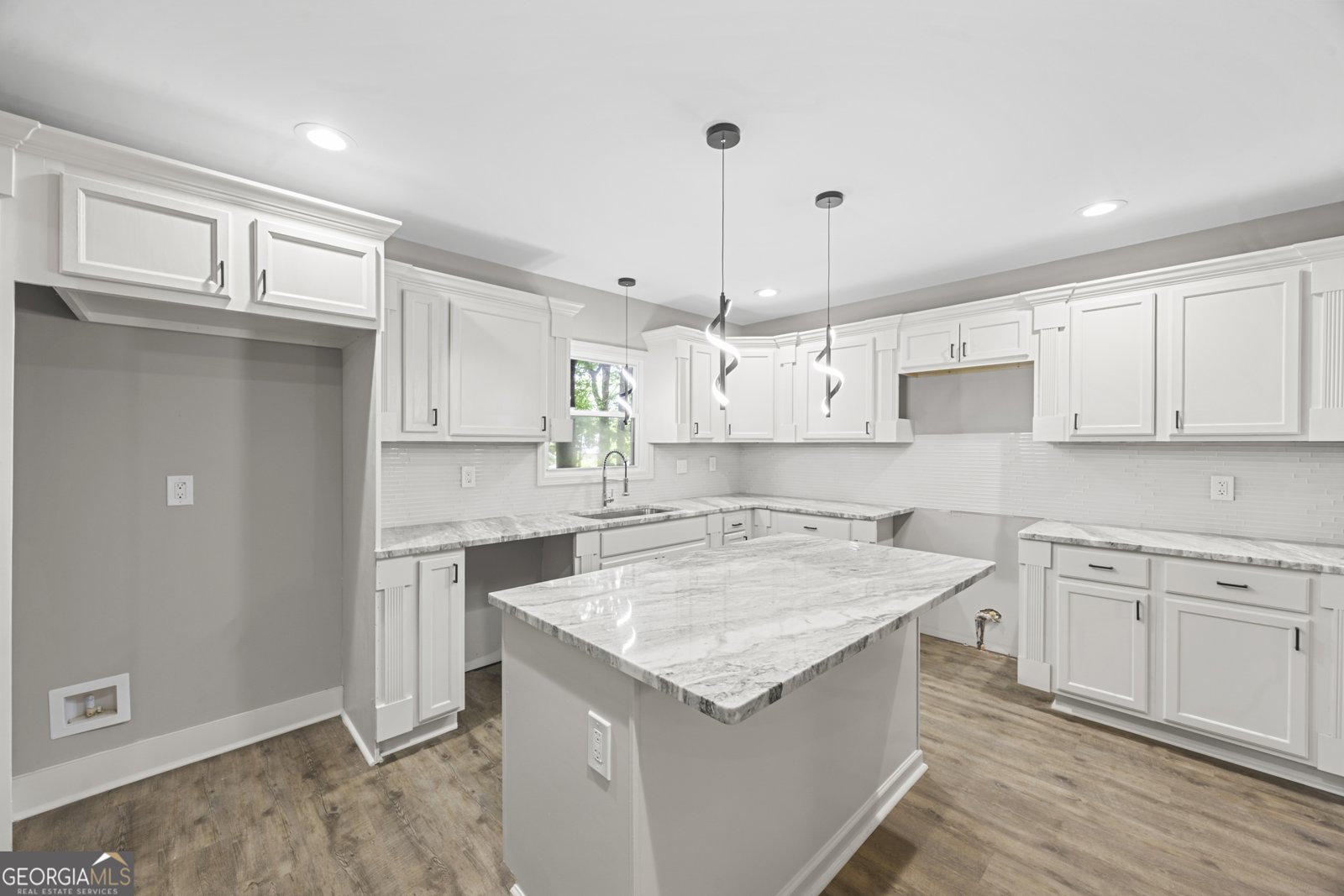 6486 Aquila Drive Morrow - 14