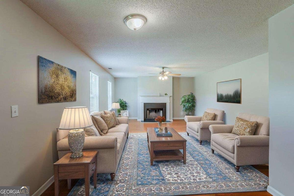 440 Pinevale Court Atlanta - 2