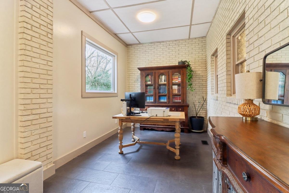 901 Main Street Hogansville - 26