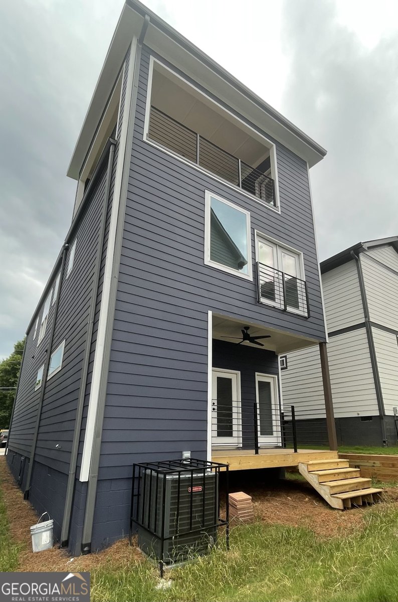 569 Middle Street Atlanta - 25